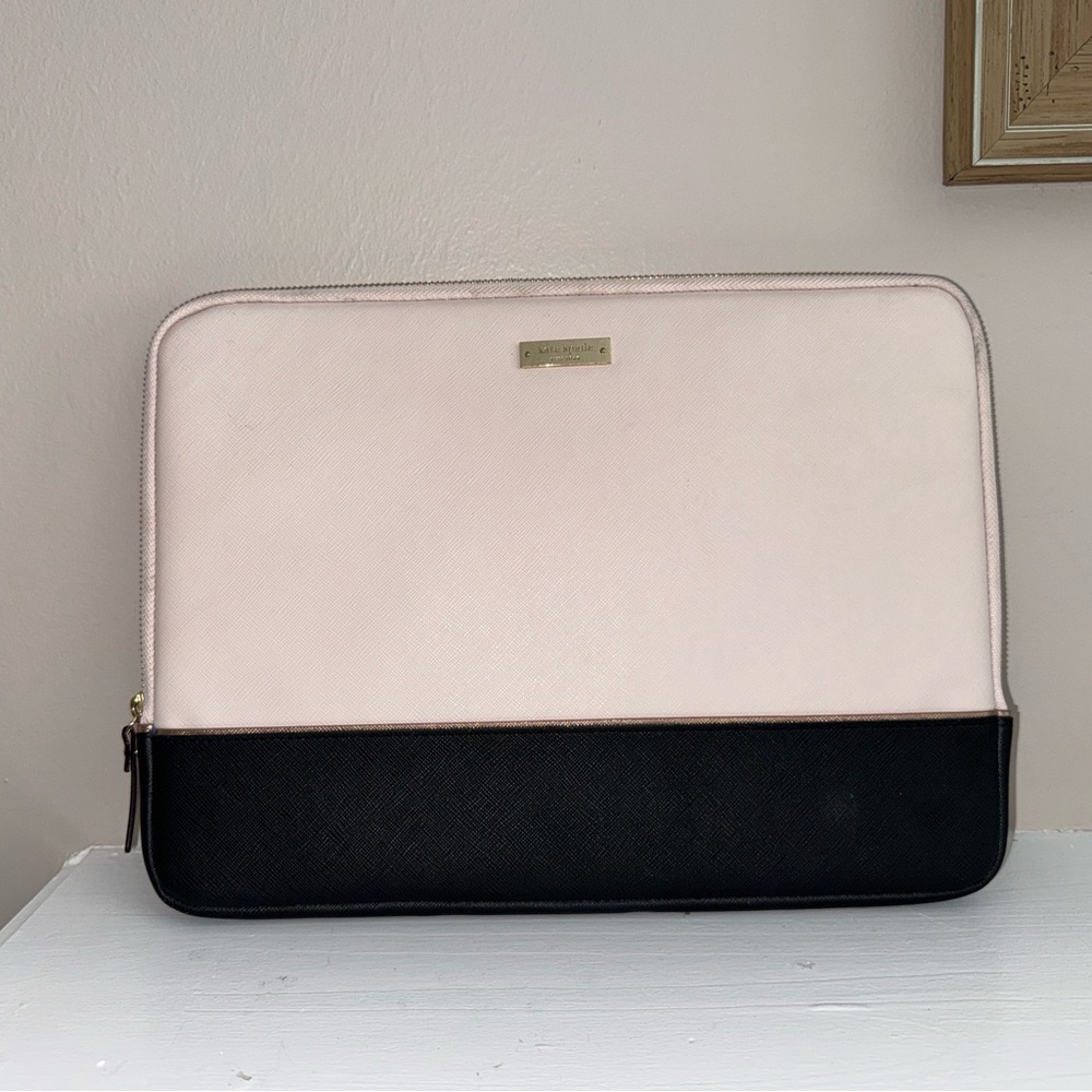 Kate Spade Laptop Case Pink & Black Padded Zip Computer Sleeve Saffiano Leather